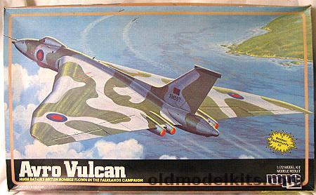 MPC 1/72 Avro Vulcan - With Blue Steel Missile, 1-4552 plastic model kit